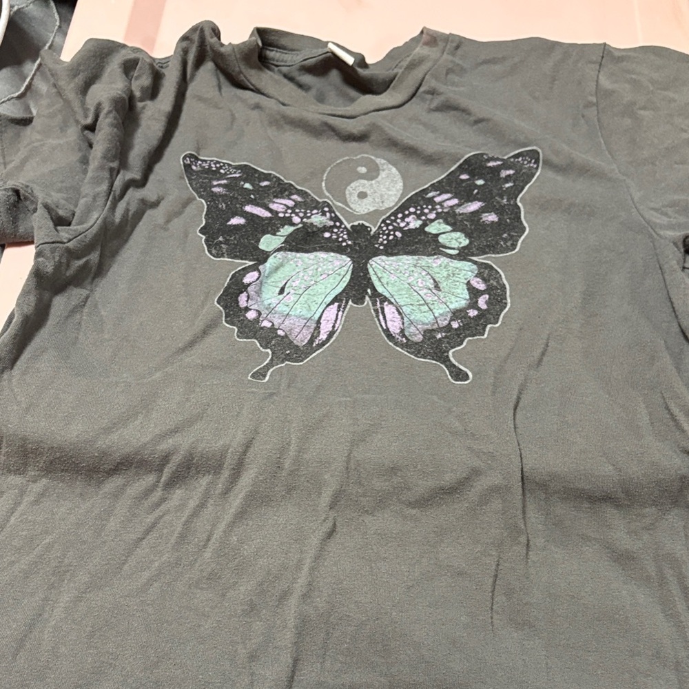 Women's Butterfly Graphic Tee - Black